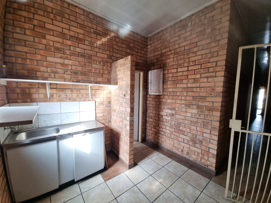 Commercial Property for Sale in Lower Bo-dorp North West
